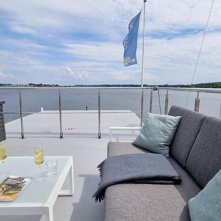 Hausboot Aava Hotel Шлесвиг Екстериор снимка